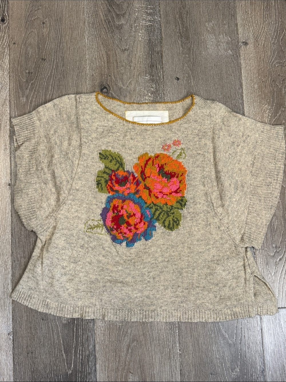 Anthropology Angel Of The North Beige Knit Top with Floral Embroidery CB0846